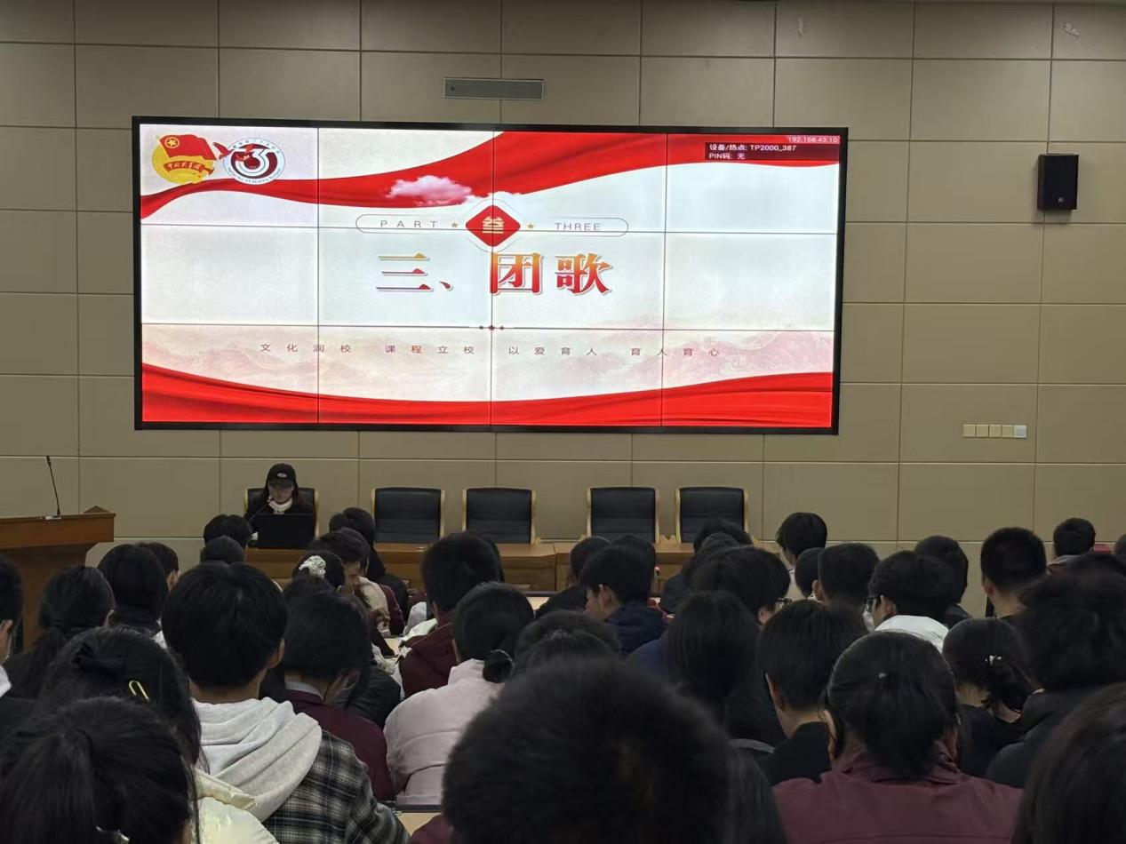 82b01e4a79644ff7a5b6f95658a00c60