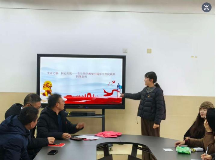 会议室里的人们

AI 生成的内容可能不正确。