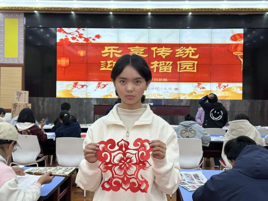 1770e28ae7a3c5857dbb3bb7edc7765b