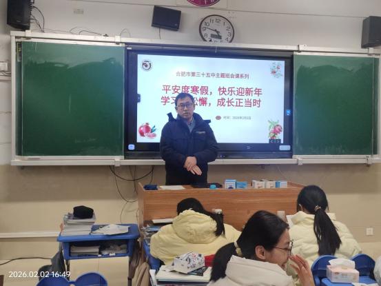 9dc4a0aab361f774657d2f3c1dd26087