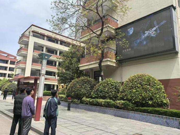 4708d132265be2fe77545aeec402a6d7