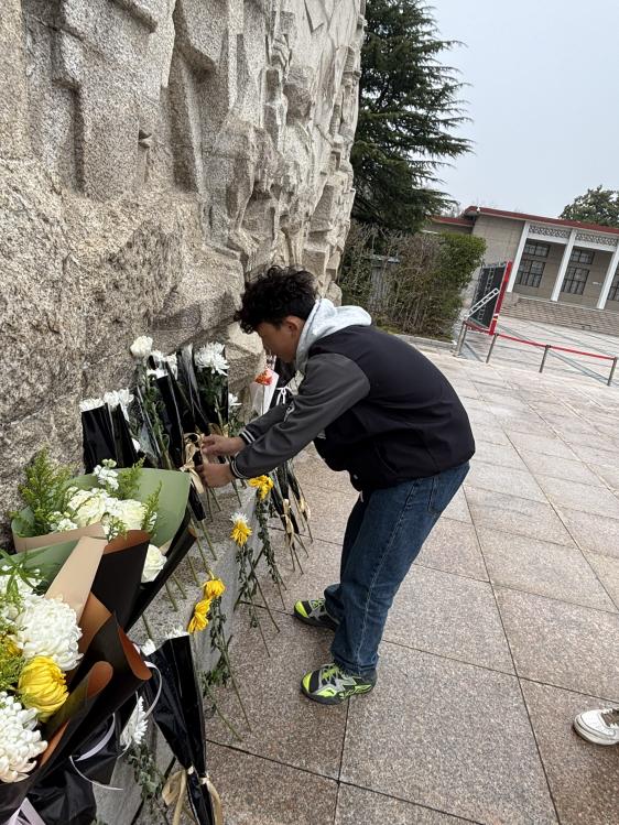 5D2C7AF725FD63F6053701C1B3EED459