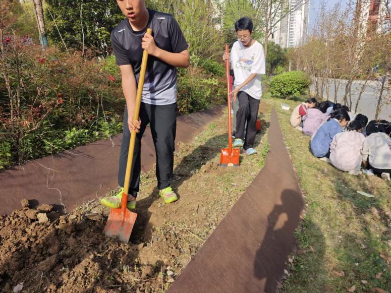 fbaab5c5d91e4a76021e73792f60035a